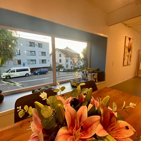 شقة 120m2 Modern 3-bedroom Loft In زيورخ