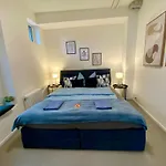 120m2 Modern 3-bedroom Loft In زيورخ