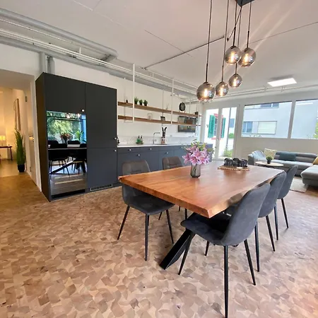 Apartment 120m2 Modern 3-bedroom Loft In