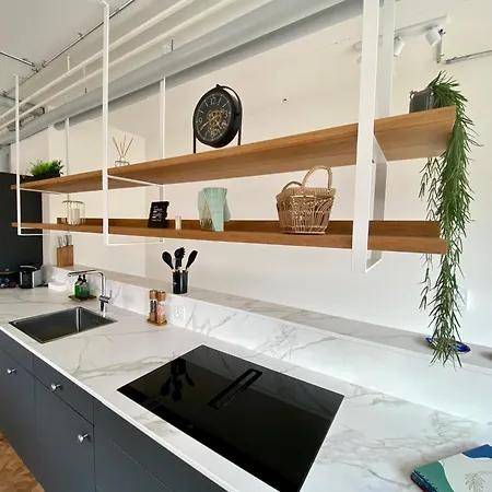 120m2 Modern 3-bedroom Loft In Appartamento *