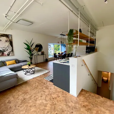 Appartamento 120m2 Modern 3-bedroom Loft In *