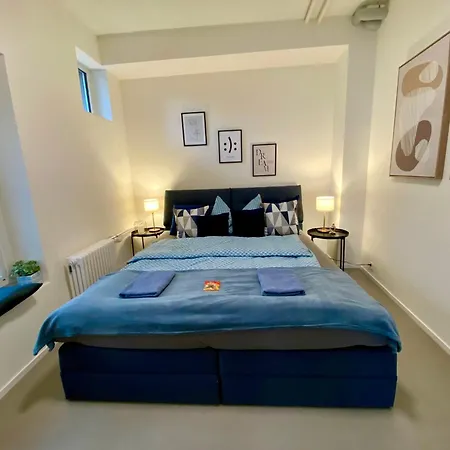 120m2 Modern 3-bedroom Loft In Zúrich
