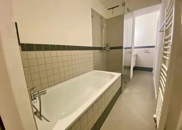 Апартаменти 120m2 Modern 3-bedroom Loft In