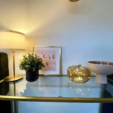 Apartment 120m2 Modern 3-bedroom Loft In *